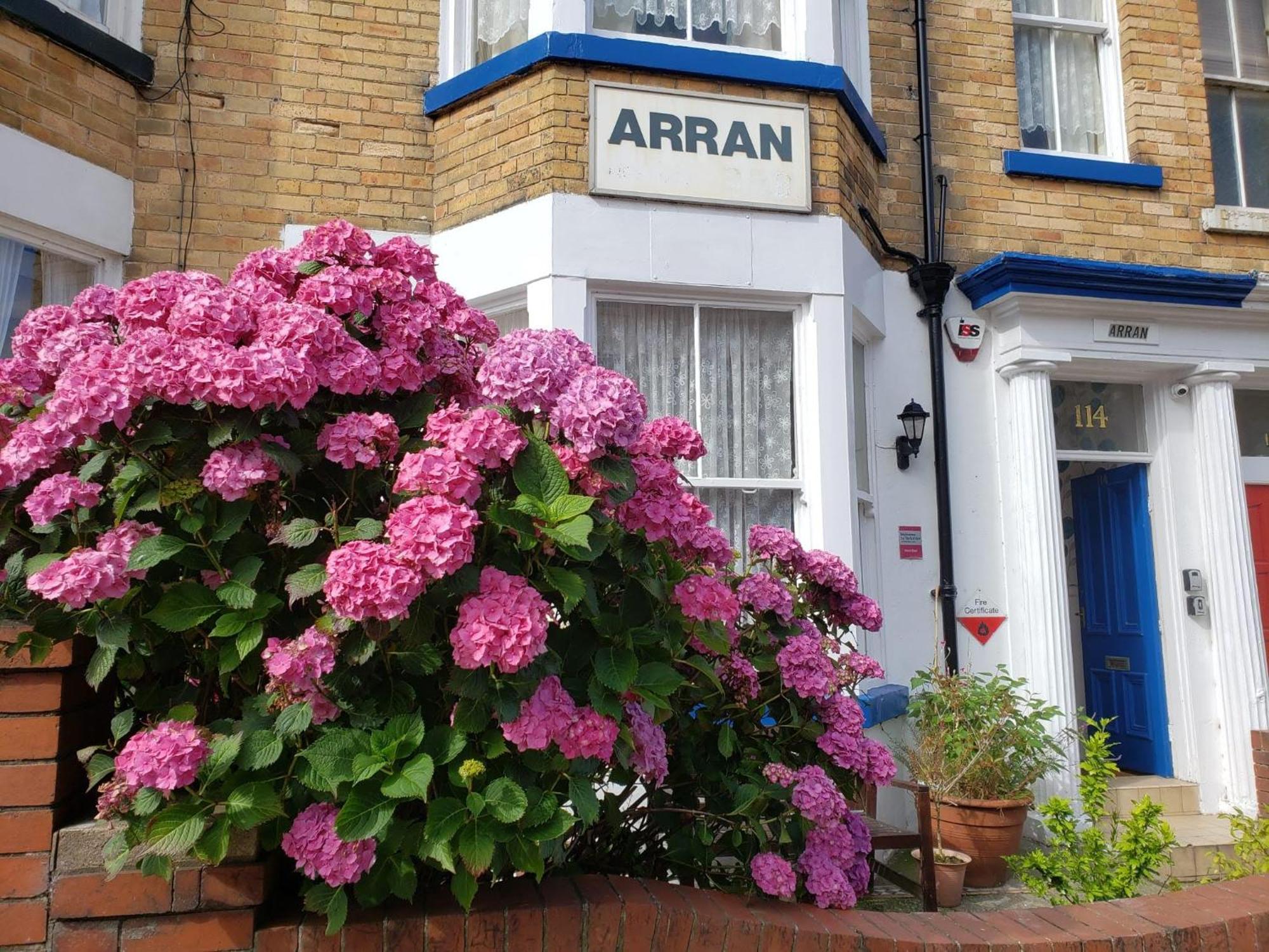 The Arran Hotel Scarborough Ngoại thất bức ảnh